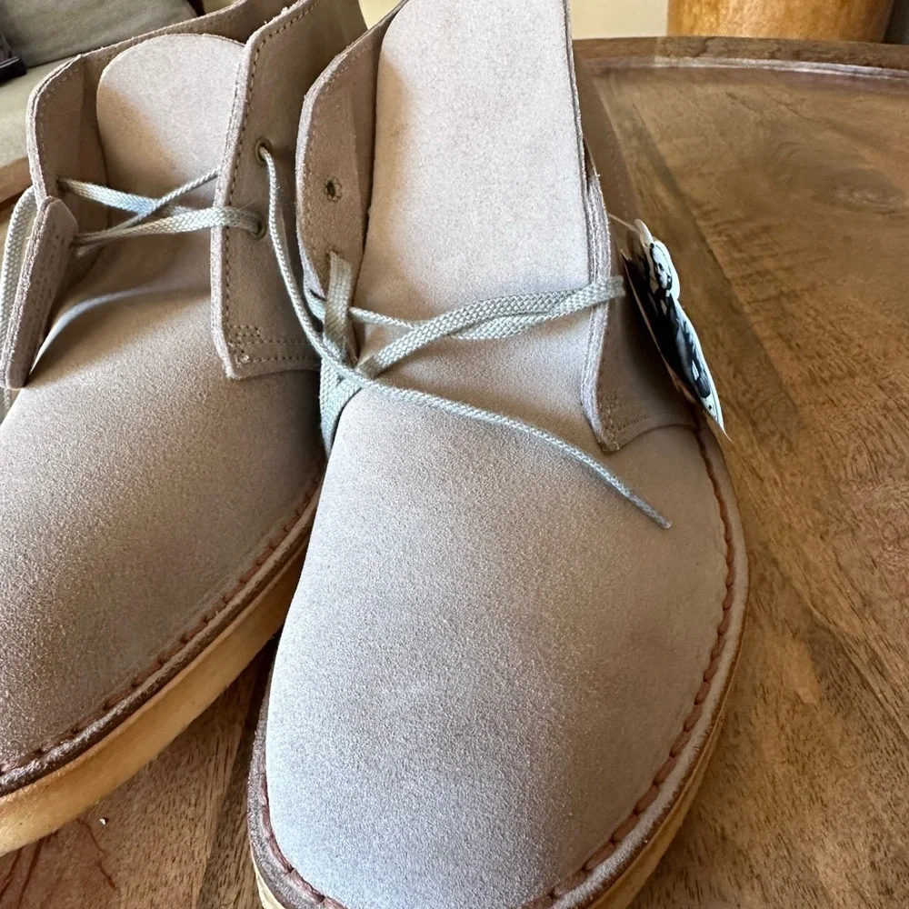 Clarks Mens Chukka Desert Boots Round Toe Lace Up Crepe Sole Preppy Tan Size 12M